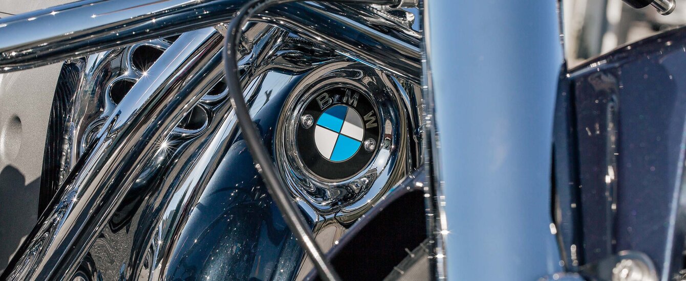 BMW Motorrad R 18 BMW Emblem Ansicht | © Moto Mader AG