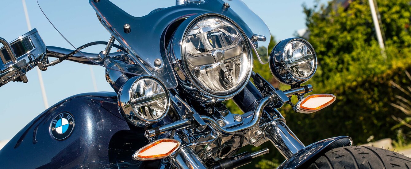 BMW Motorrad R 18 Frontlampe und Windschild zoom | © Moto Mader AG