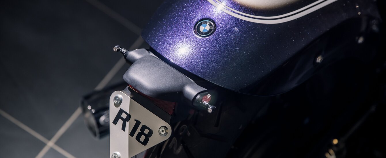 BMW Motorrad R 18 Ansicht auf die beiden Heckblinker inklusive Heck | © Moto Mader AG