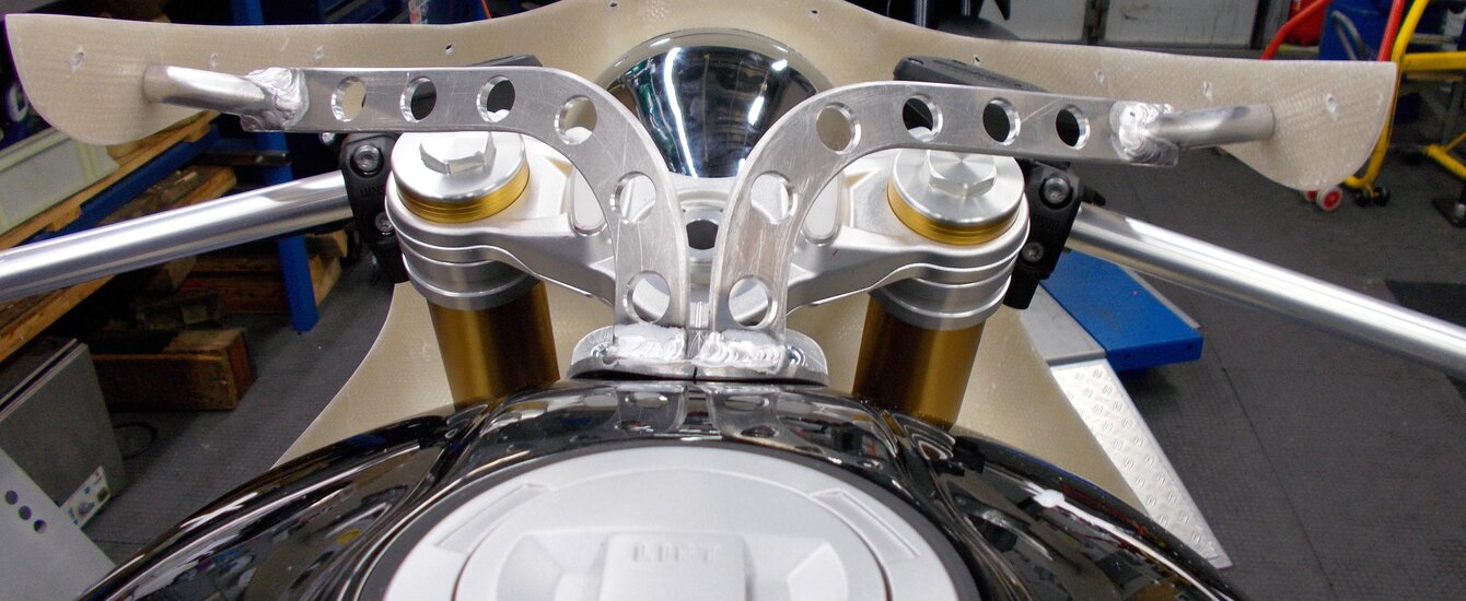 BMW Motorrad R nineT Ansicht von oben vom Tank her auf den Lenker | © Moto Mader AG