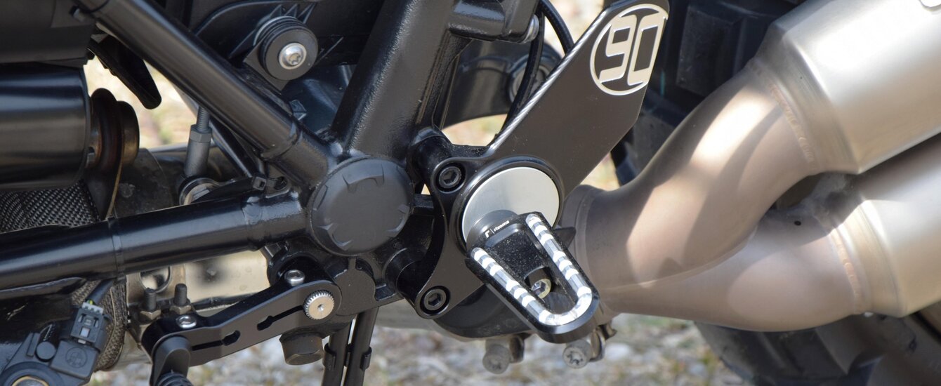 BMW Motorrad linke Fussraste | © Moto Mader AG